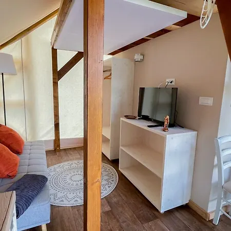 Safarizelt Simba Apartment Falkenburg