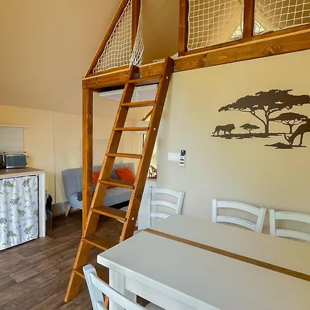 Safarizelt Simba Apartment Falkenburg